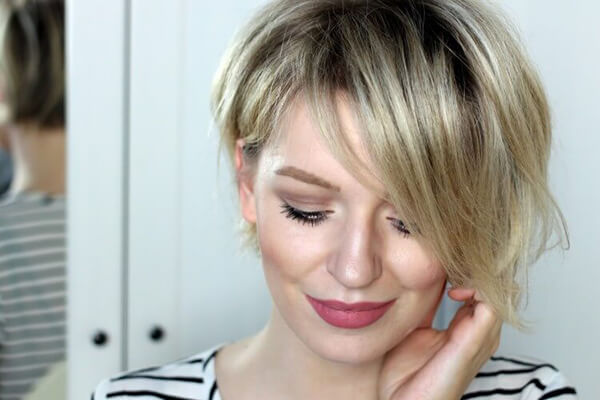 cropped short blonde hair