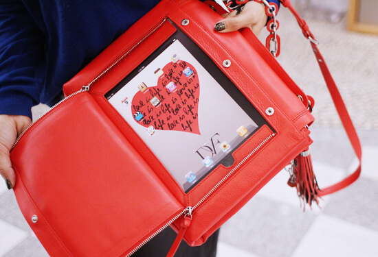 iPad on the Sly Handbag