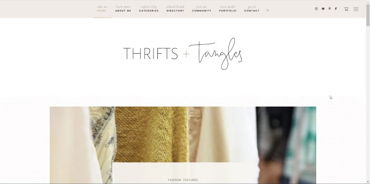 homepage of blog about sustainability and second hand clothes